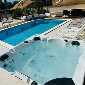 Apartment Dida I Mara, Malinska